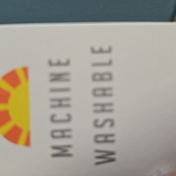 C&C California button-down top. 100% linen. Size large. Palm leaves mustard gray - Picture 9 of 10